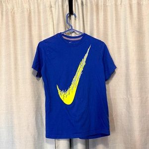 Nike shirt (boys)